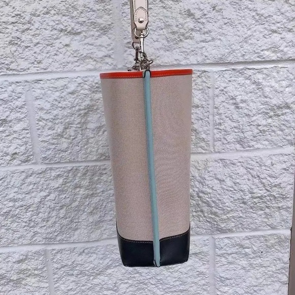 🚨SOLD🚨COACH Mollie Smooth Leather & Jacquard Colorblock Double Straps Bucket Bag - Picture 10 of 14